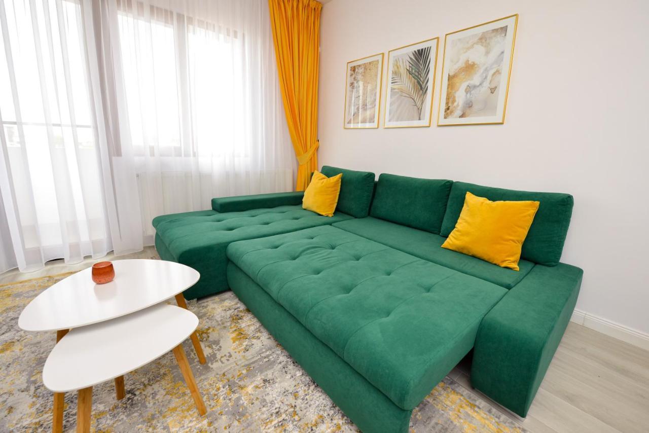 Sofia Cozy - Underground Private Parking Apartment *