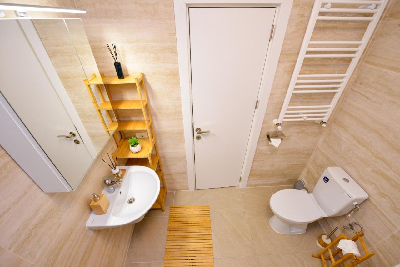 Sofia Cozy - Underground Private Parking Apartment Bucharest