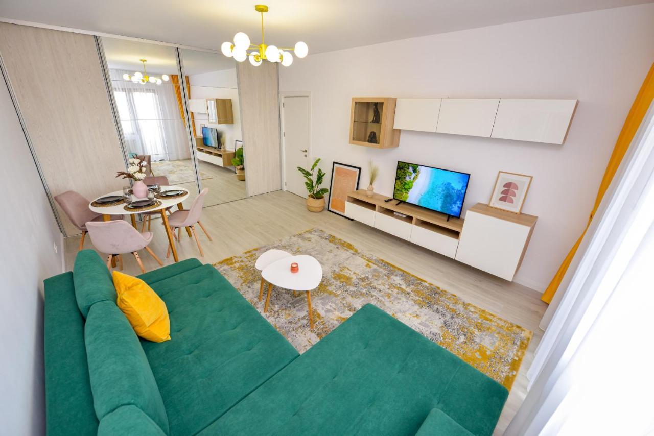 Sofia Cozy - Underground Private Parking Apartment *