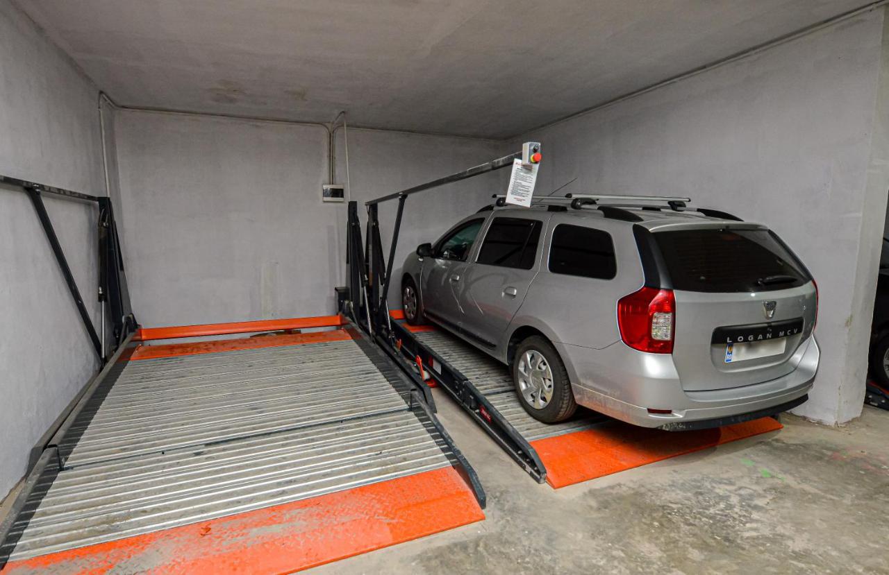 Apartment Sofia Cozy - Underground Private Parking Bucharest